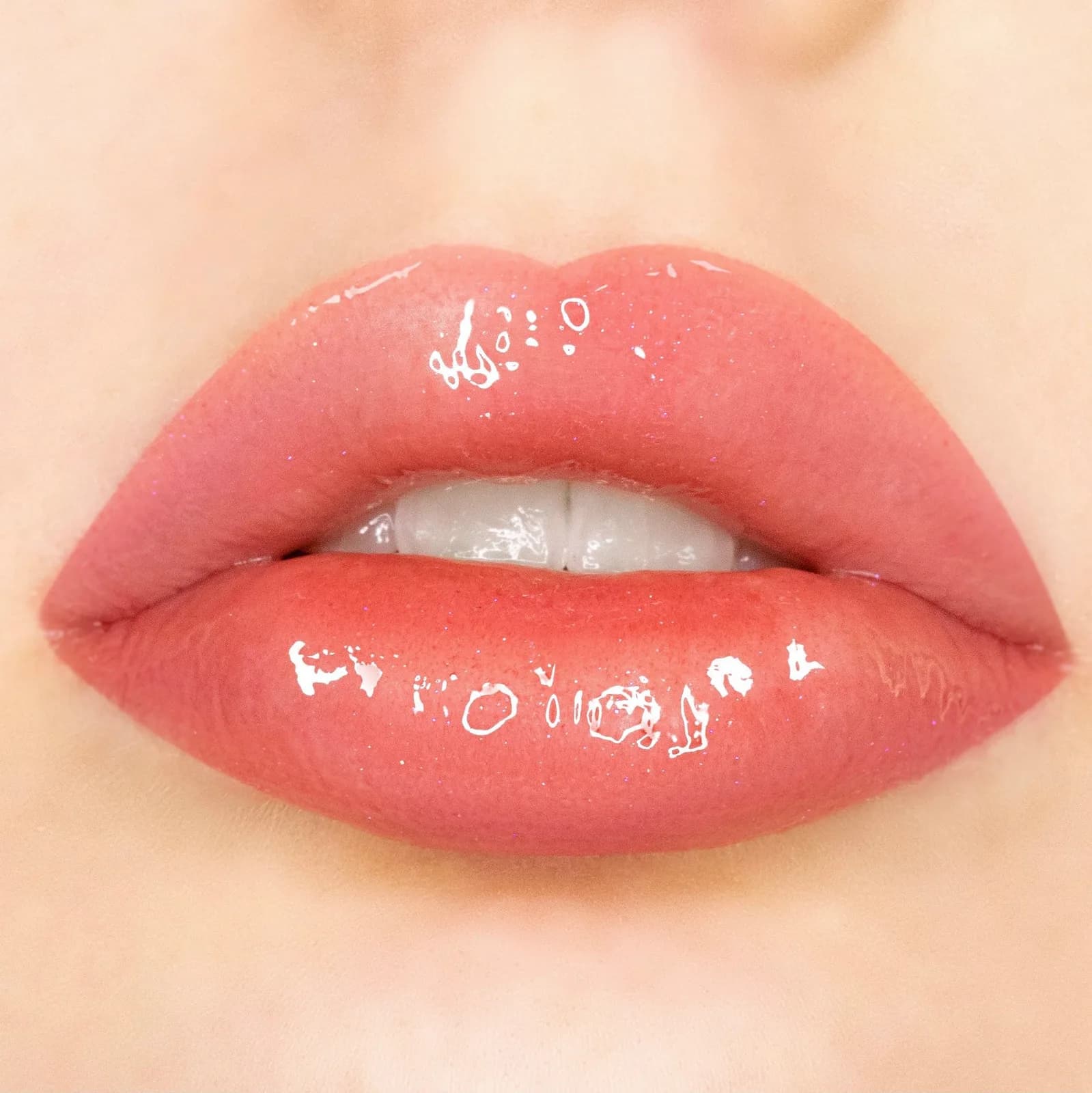 Solar Pink - Sleeky Kiss Plumping Lip Gloss - foto 2