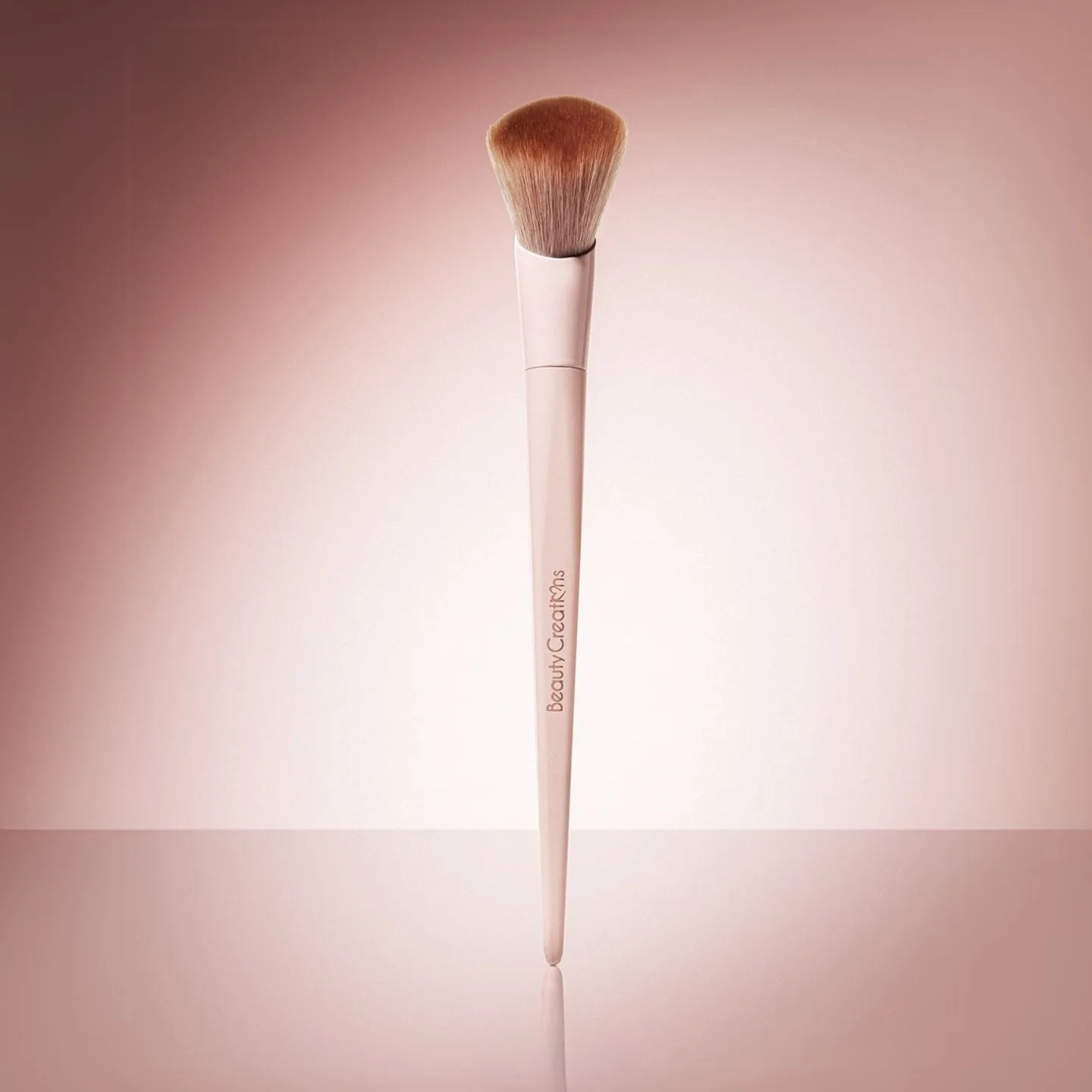 BROCHA PRETTY PRESED BEAUTY CREATIONS